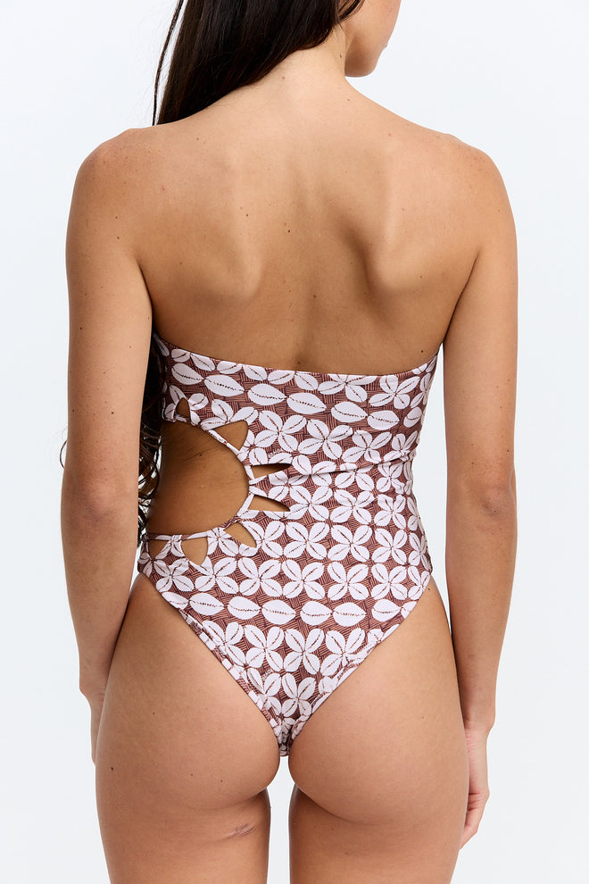 Benoa Swim Sunny One Piece Cowrie Basket