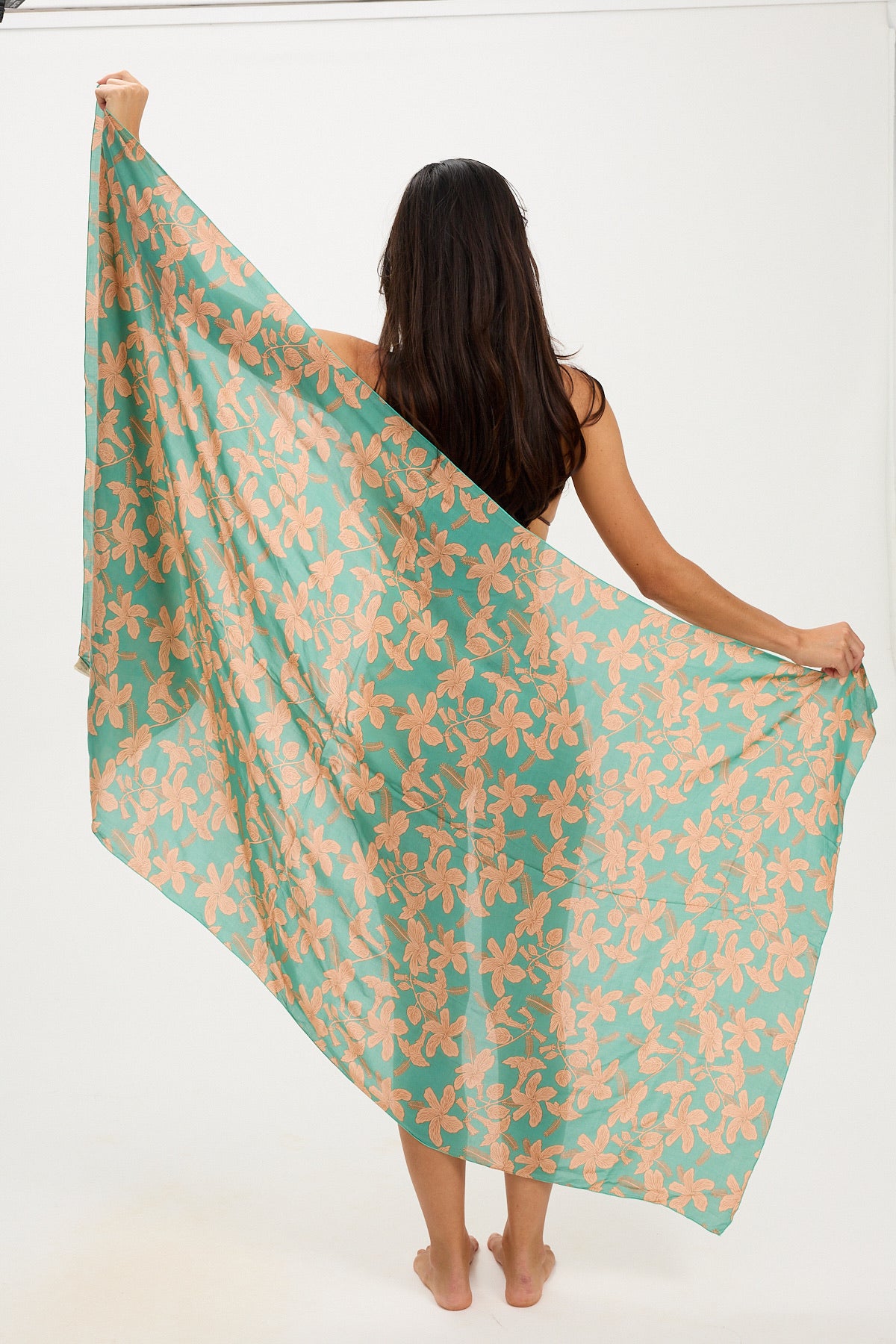 Clothing & Accessories – COSMOPOLITAN SUN SHOP