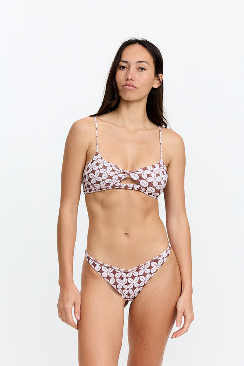 Benoa Swim Johnny Bottom Cowrie Basket